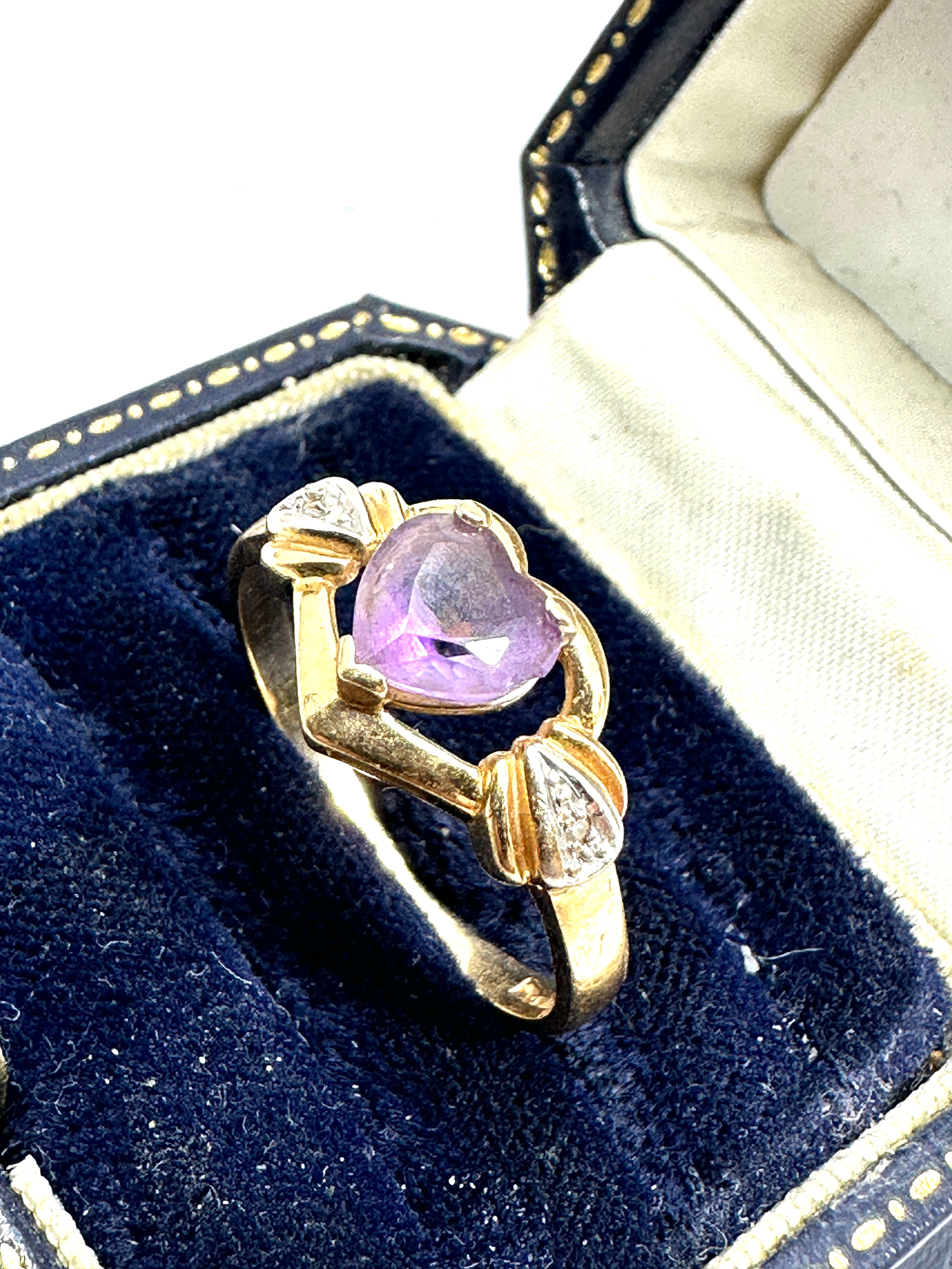 14ct gold diamond & amethyst heart ring weight 3.3g - Image 2 of 4