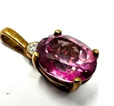 9ct gold pink tourmaline & diamond pendant weight 2.9 g