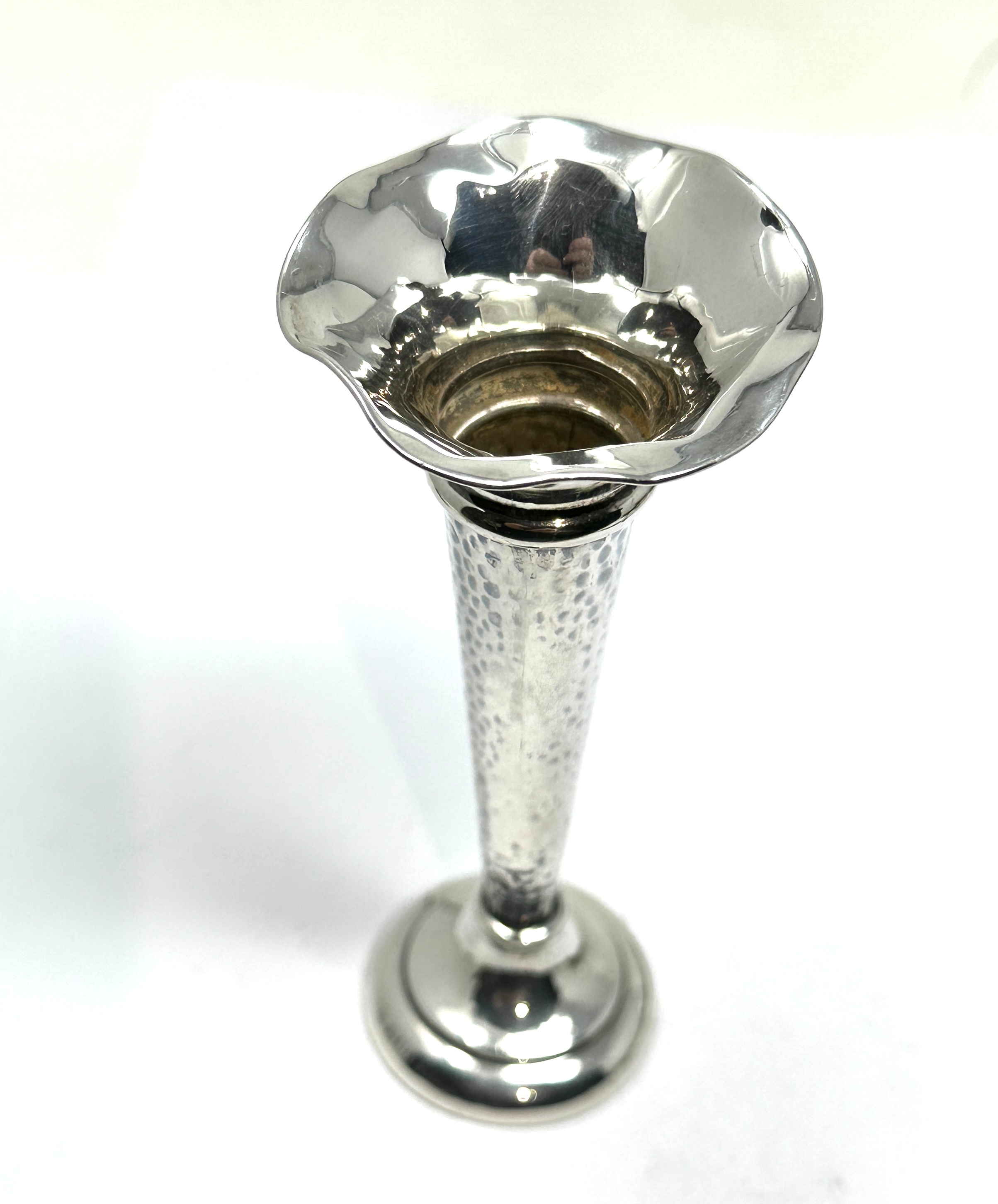 Antique silver bud vase measures height 13cm Birmingham silver hallmarks - Image 3 of 4