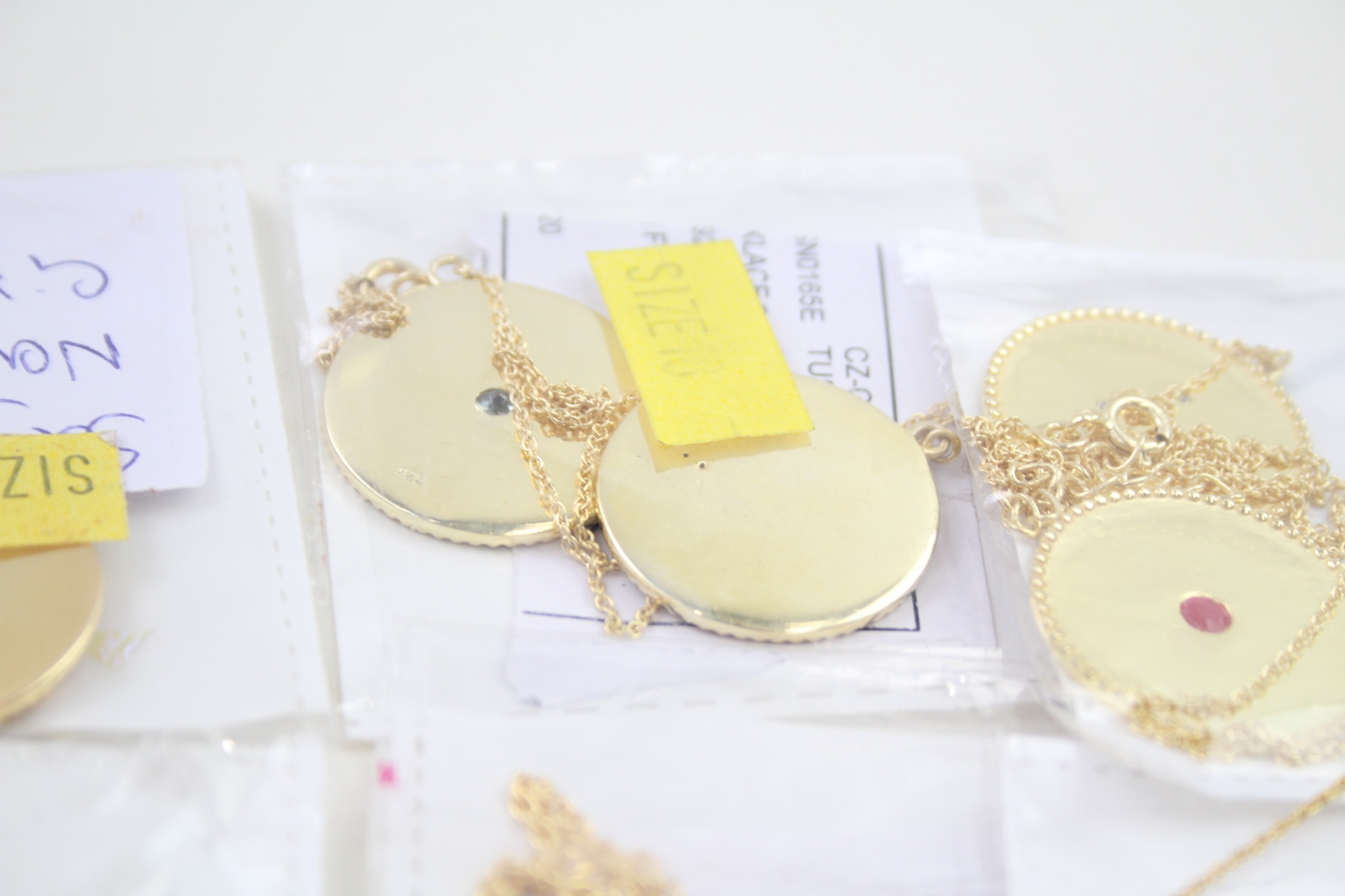 A collection of gold tone silver zodiac necklaces (100g) - Image 6 of 11