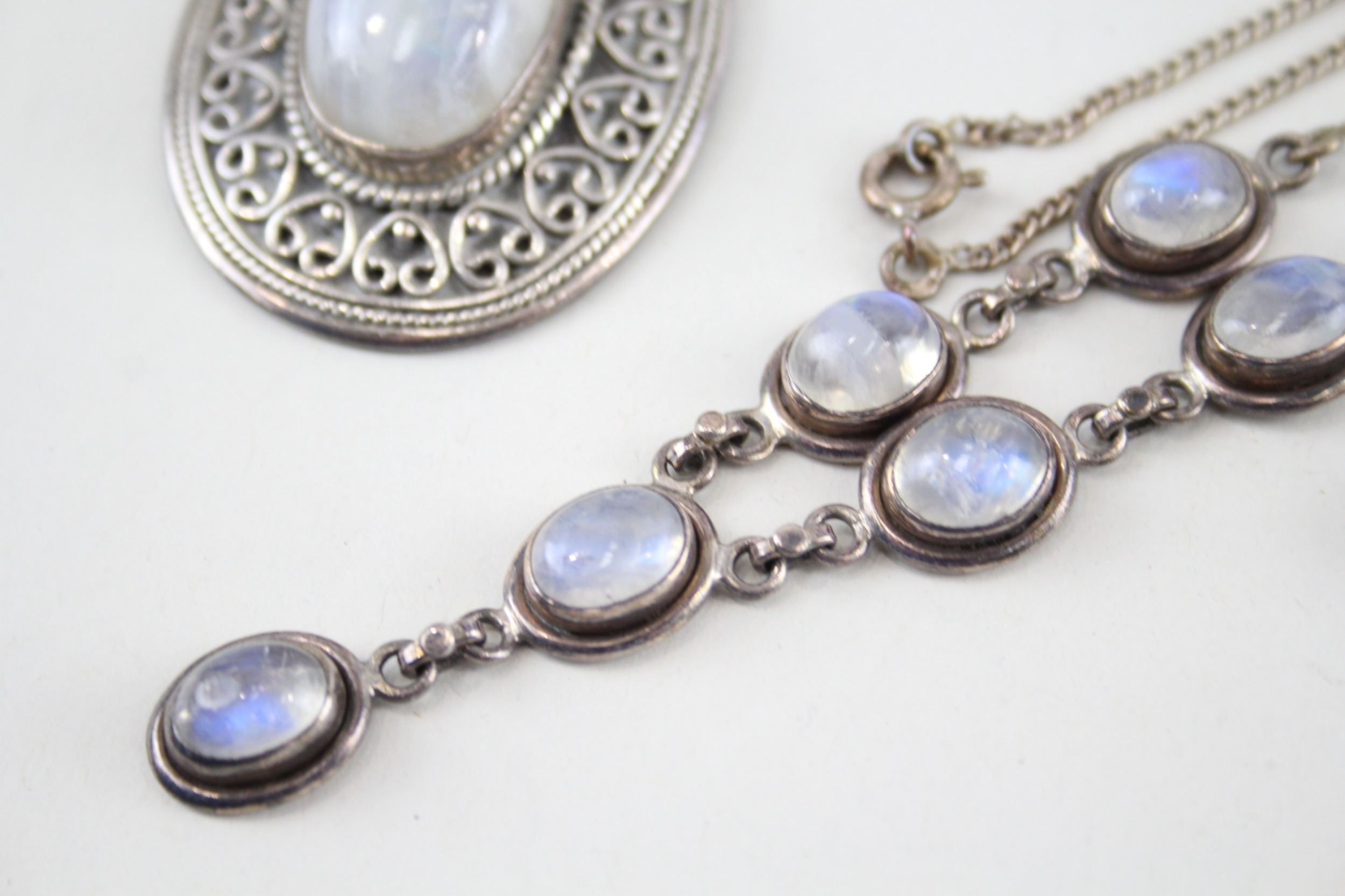 A collection of silver Moonstone jewellery (36g) - Image 3 of 5
