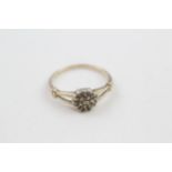 9ct gold clear gemstone cluster ring (1.4g)