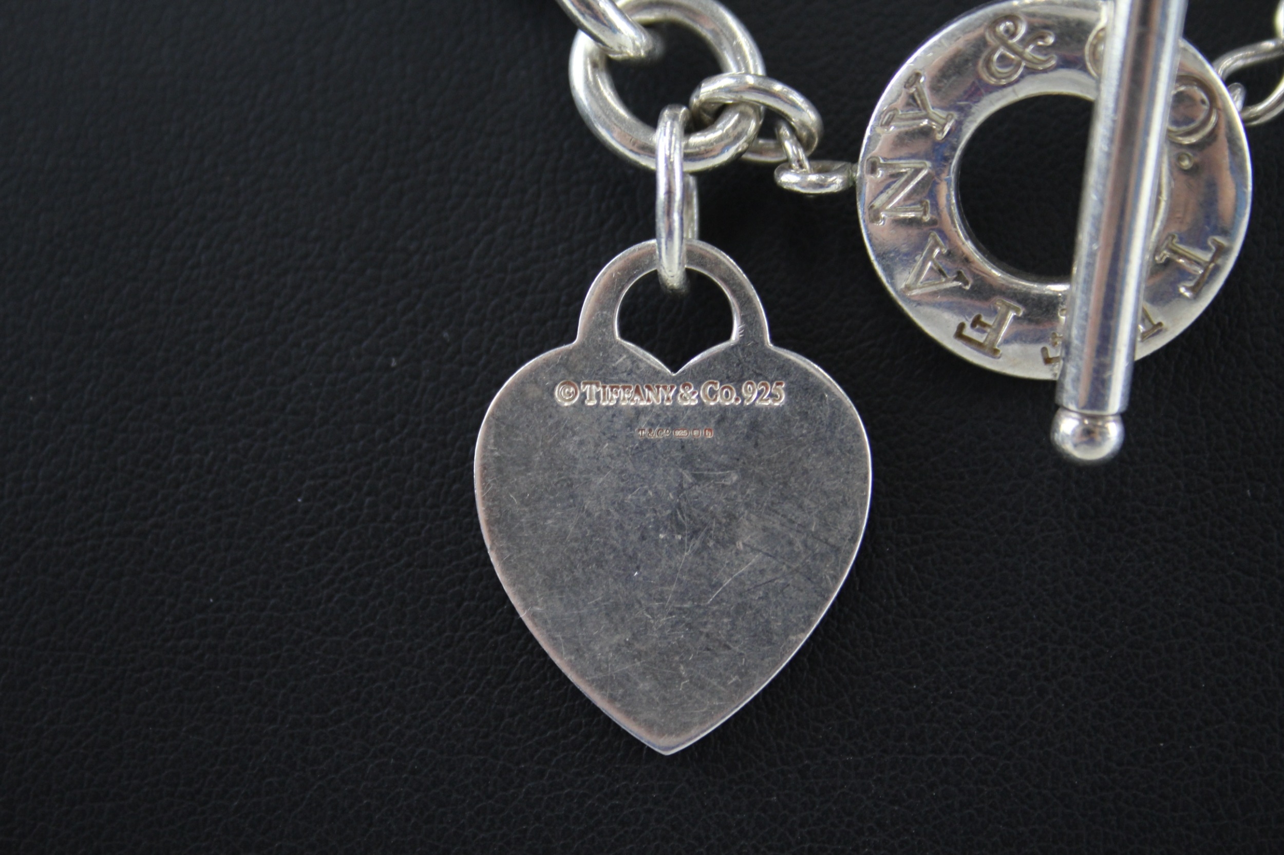 Silver belcher link necklace with heart tag by designer Tiffany & Co (76g) - Image 2 of 5