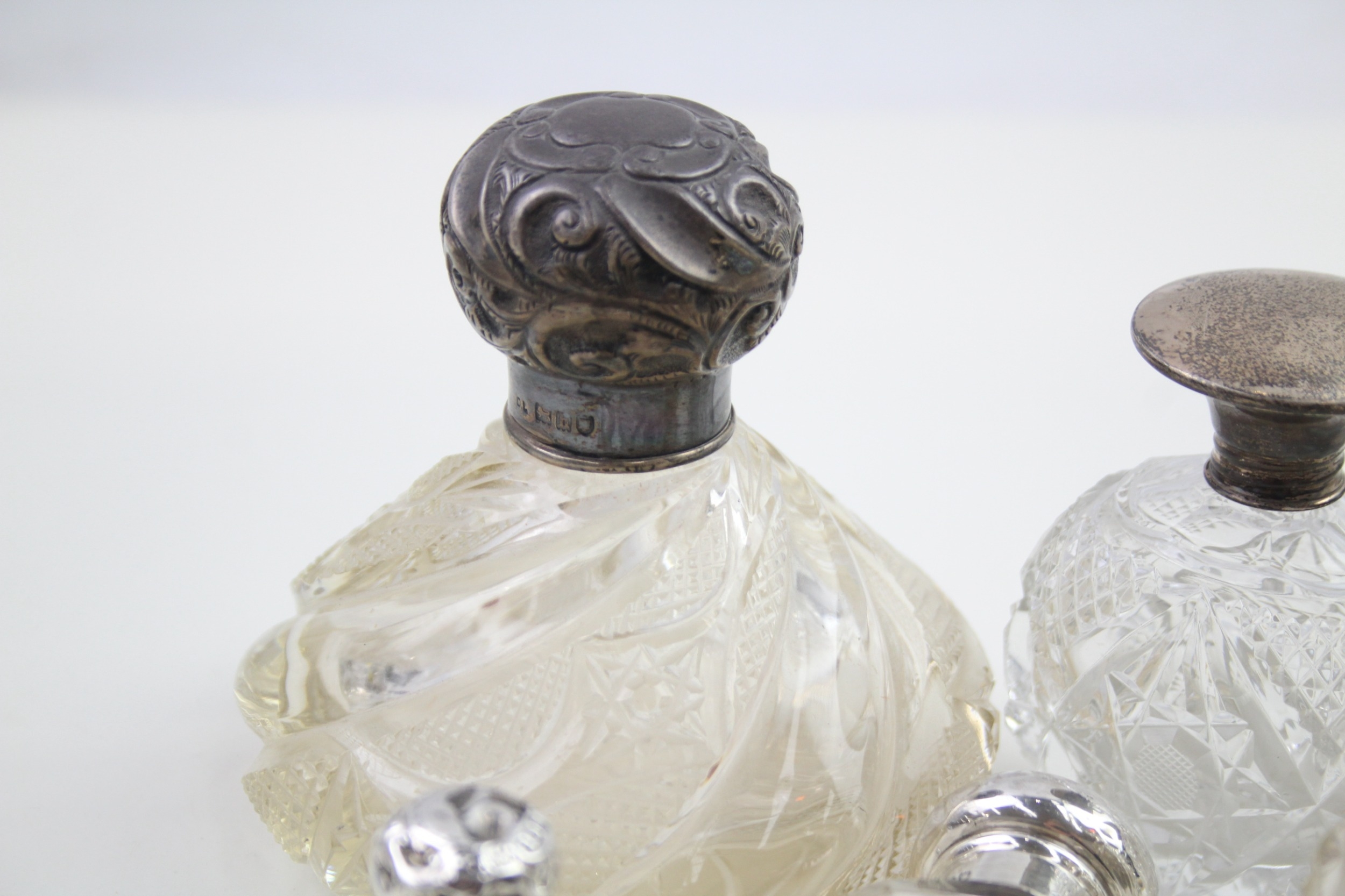 7 x .925 sterling banded / topped & cut glass ladies vanity scent bottles - Image 2 of 9