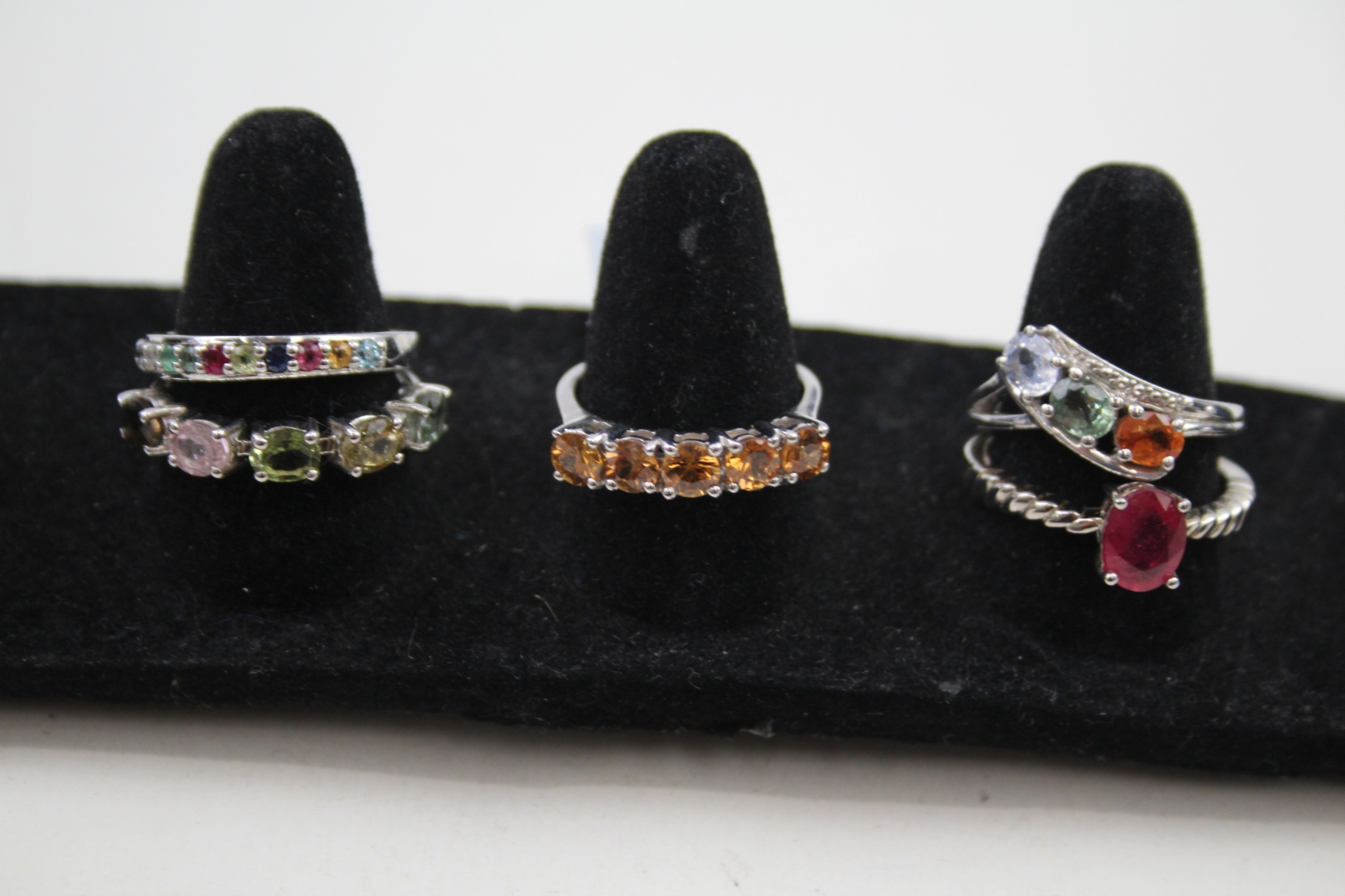 A collection of silver gemstone rings including Ruby (27g) - Image 4 of 6