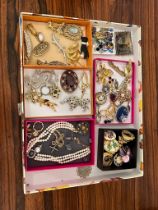 Tray of vintage costume jewellery