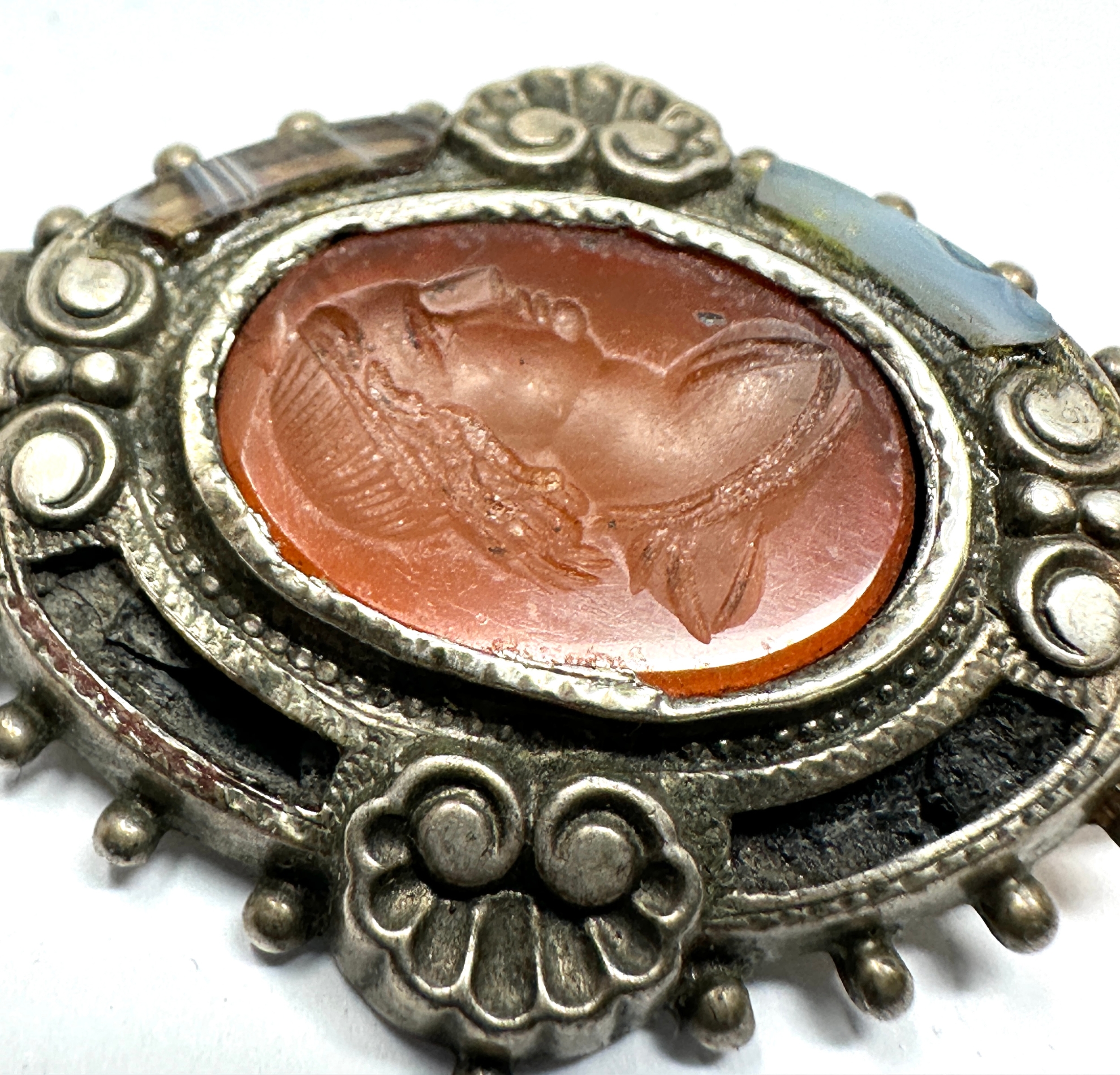 antique roman intaglio of a woman set in later victorian scottish brooch the intaglio measures - Image 2 of 4