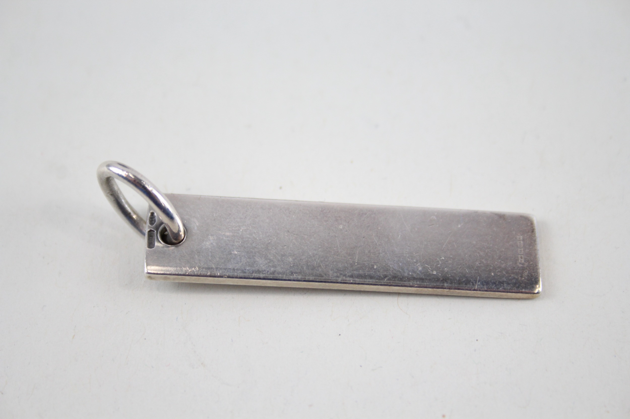 Silver ingot style pendant by designer Gucci (8g) - Image 4 of 4