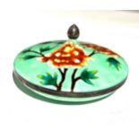 999. Silver & enamel trinket dish measures approx 11.5cm dia with floral enamel detail in good