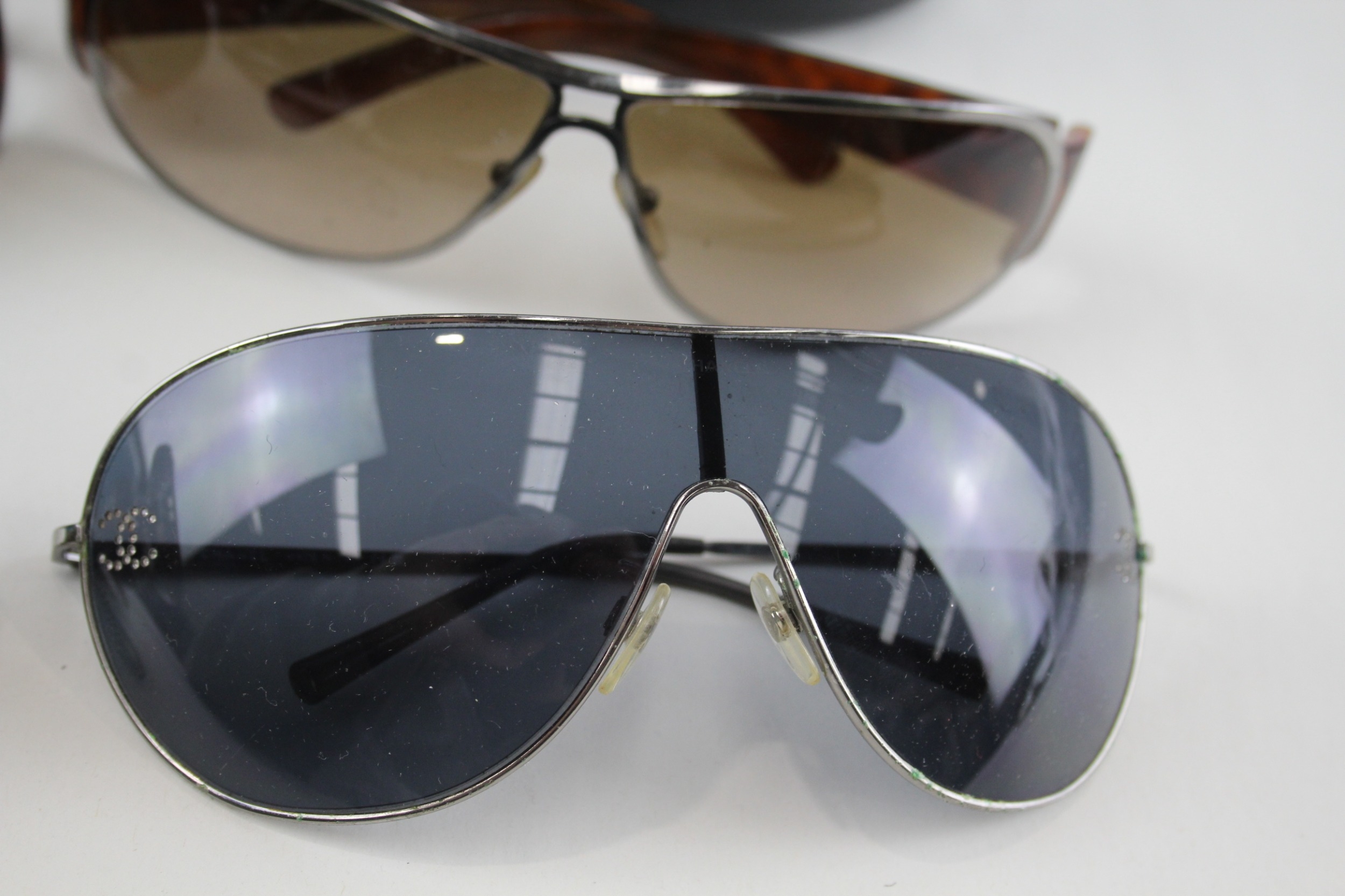 Sunglasses Designer Glasses Inc Chanel, Prada, Versace x 4 - Image 5 of 5