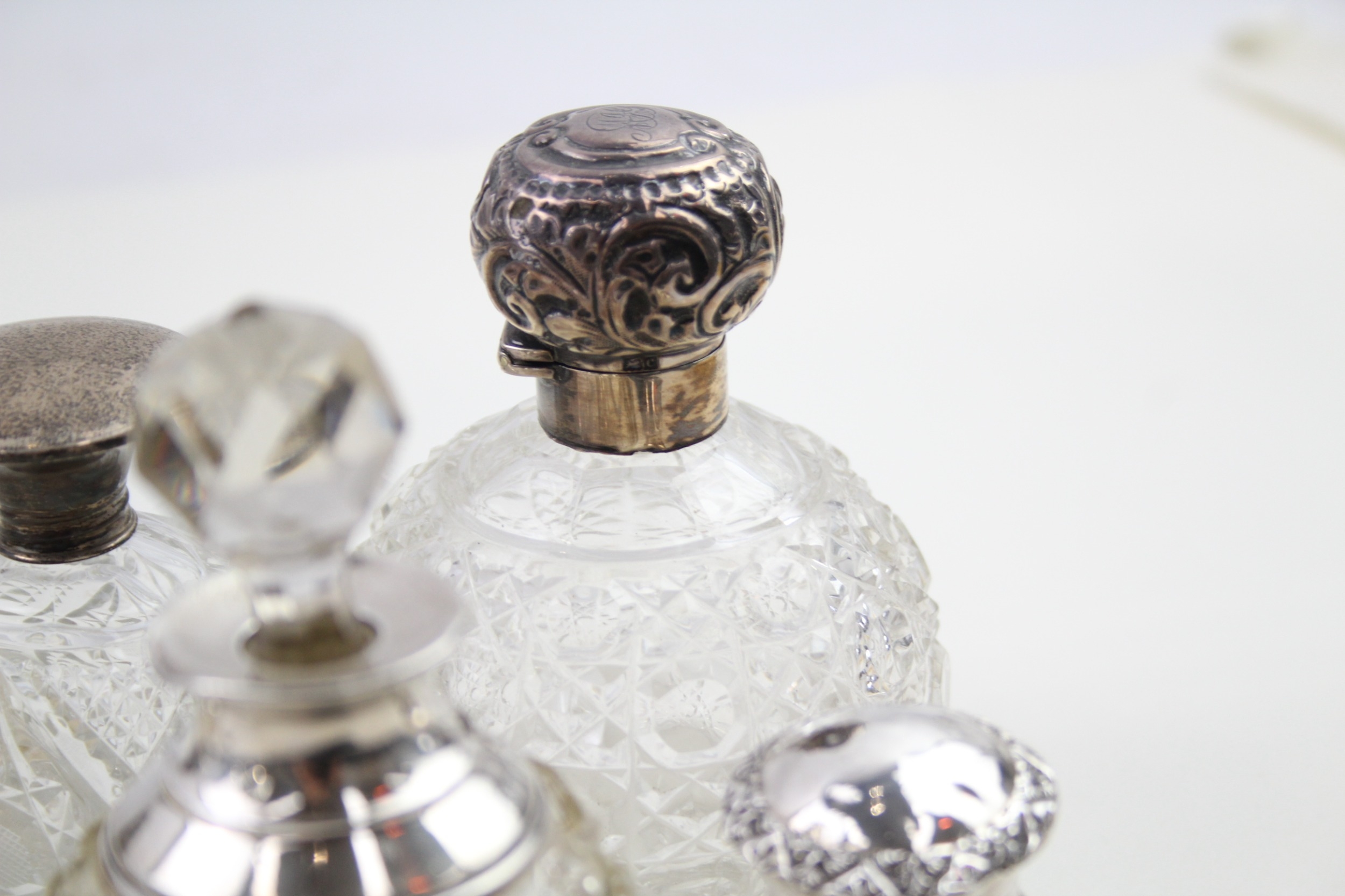 7 x .925 sterling banded / topped & cut glass ladies vanity scent bottles - Image 9 of 9