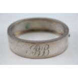 Silver antique bangle with etched design (24g)