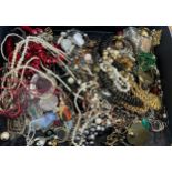 Selection of vintage and later ladies costume jewellery