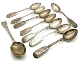 Selection hallmarked silver teaspoons, total approximate weight 197g