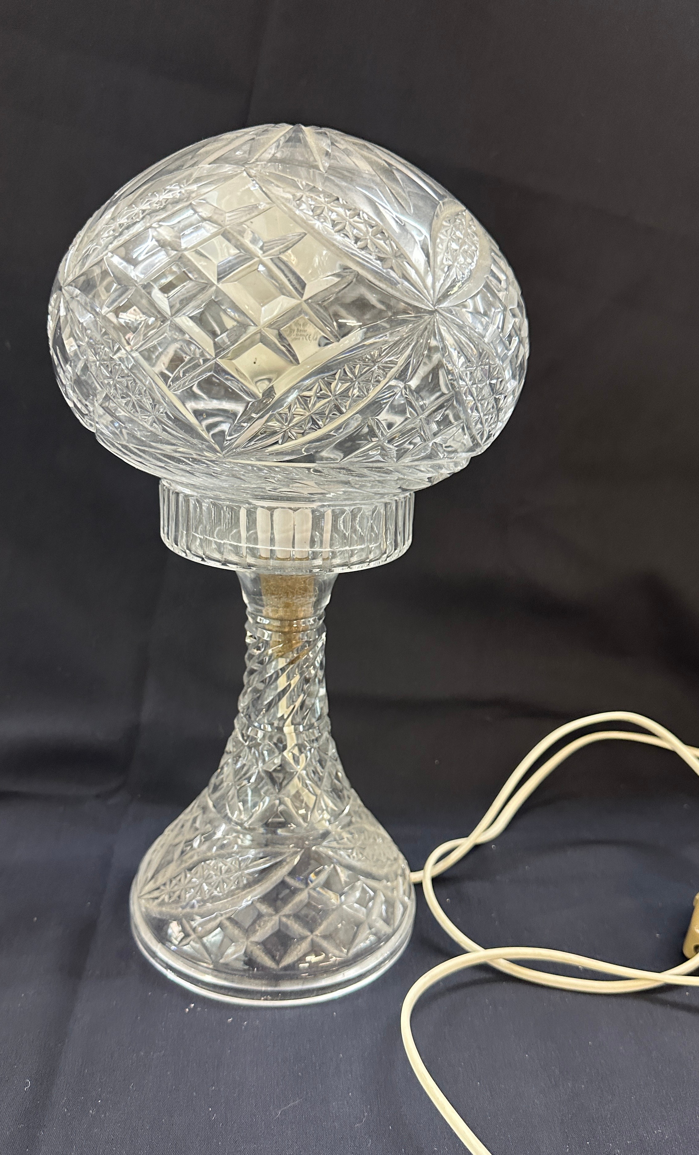 Glass base and shade vintage lamp overall height 14 inches - Image 2 of 4