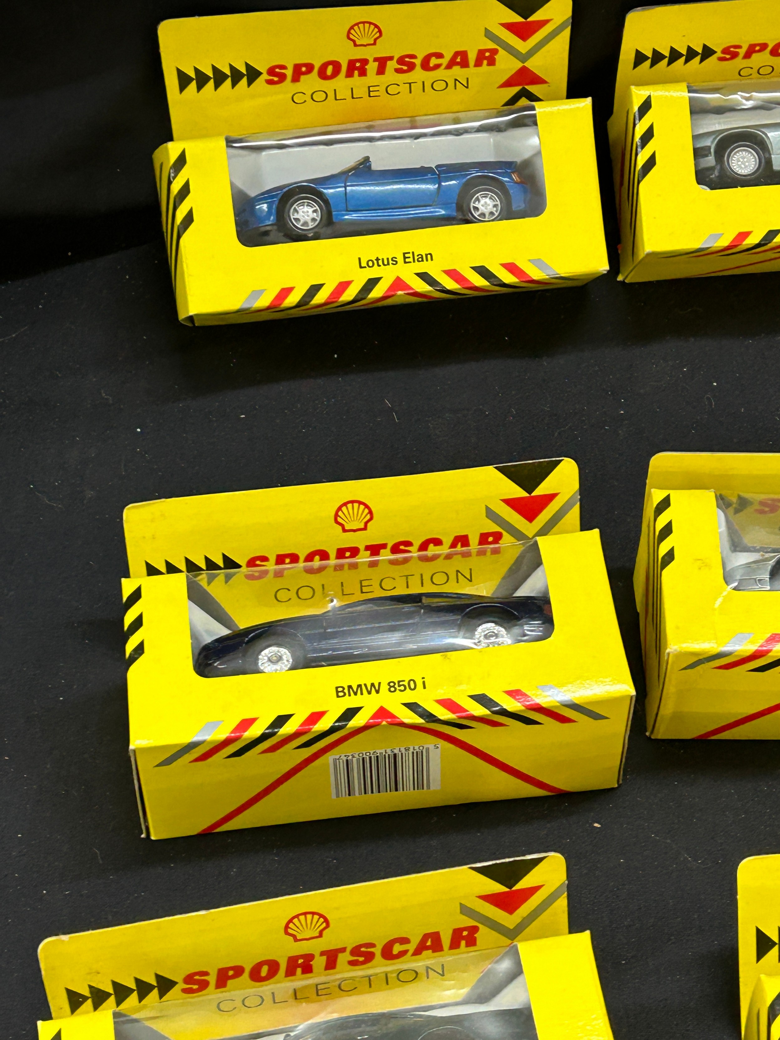 Selection of boxed Maisto cars includes jaguar etc - Image 5 of 5