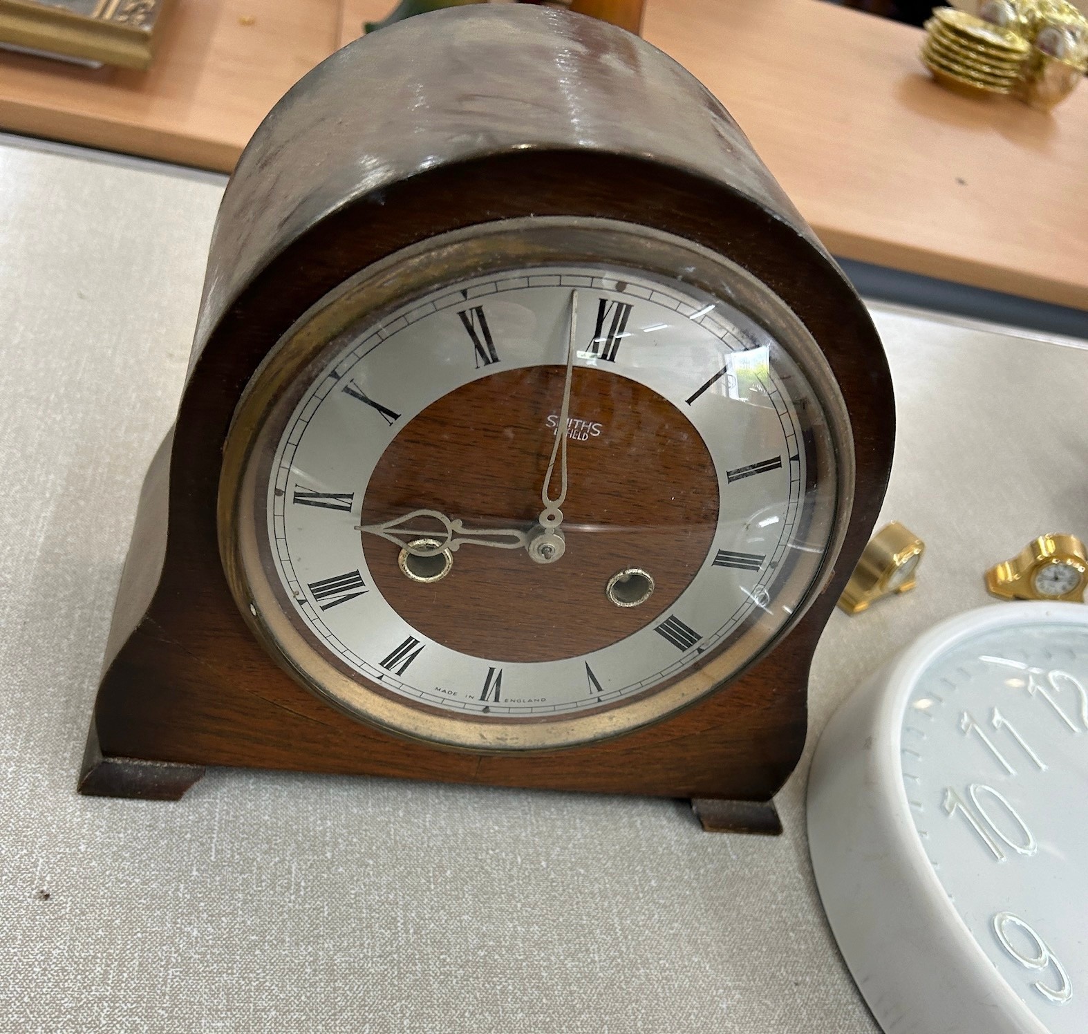 Selection of vintage and later clocks includes Smiths etc - Image 7 of 7