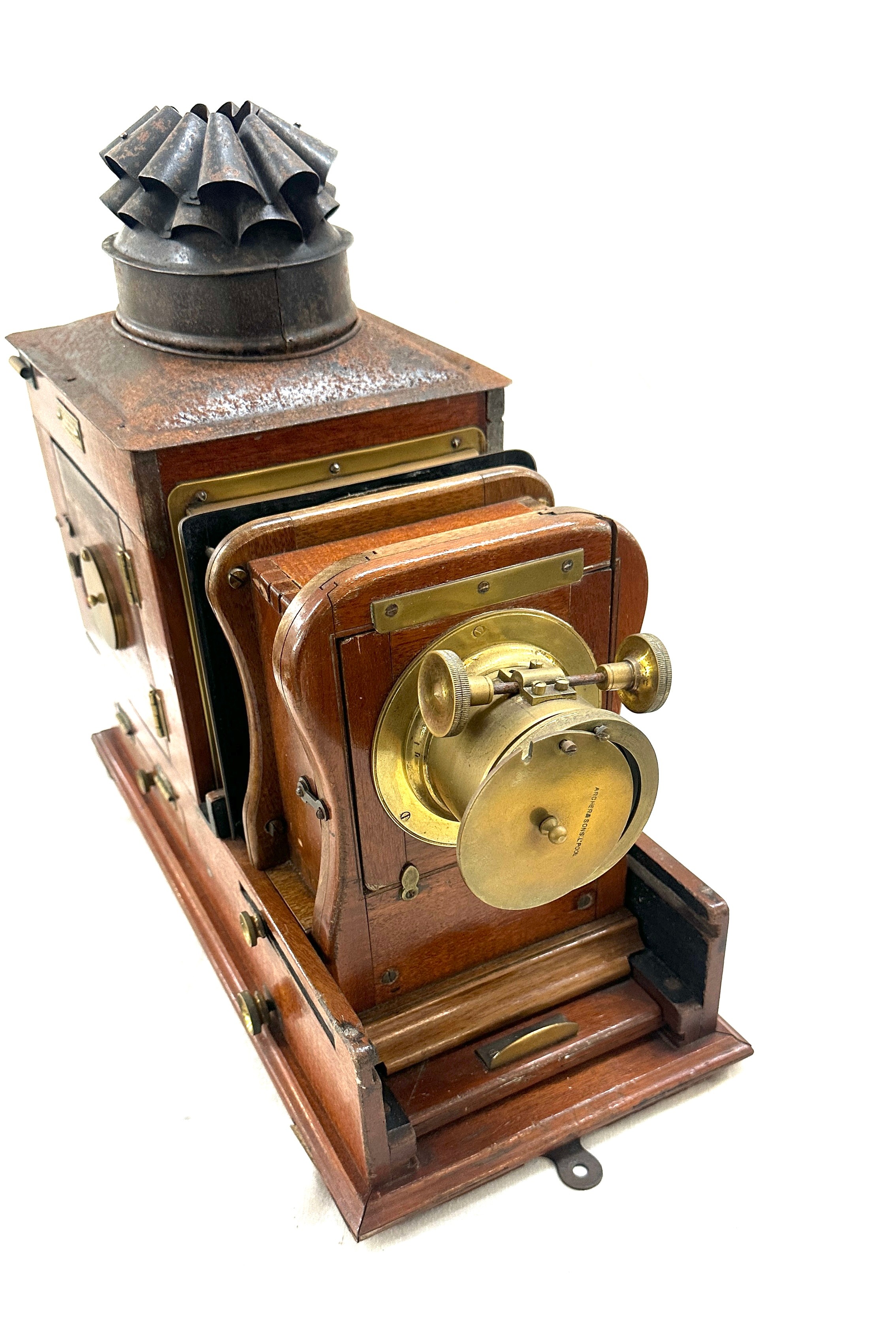 Antique mahogany magic lantern by Archer and sons Liverpool length 45cm, complete with lens - Image 2 of 8