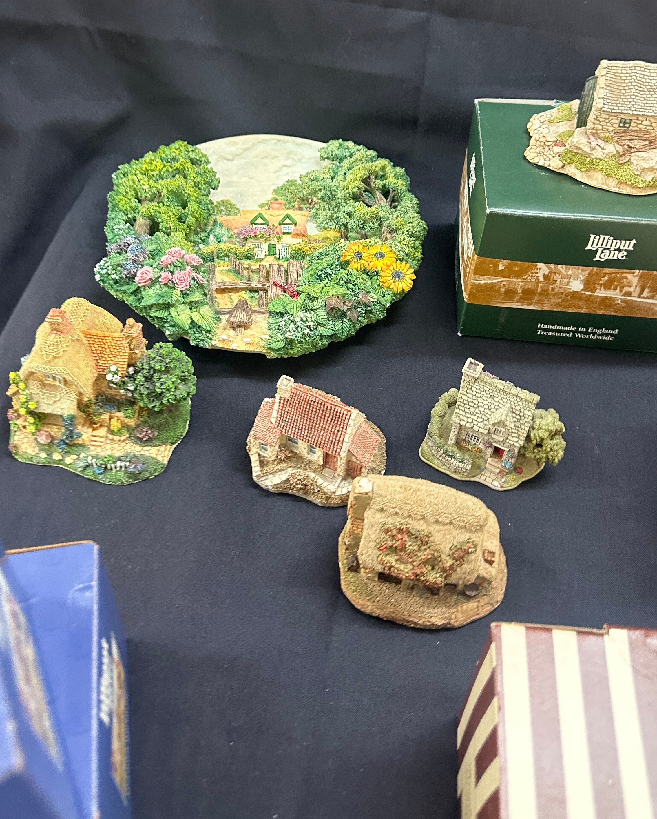 Selection of boxed Lilliput Lane cottages to include Inglewood, Ugly House, Waterside Mill, The - Image 6 of 7