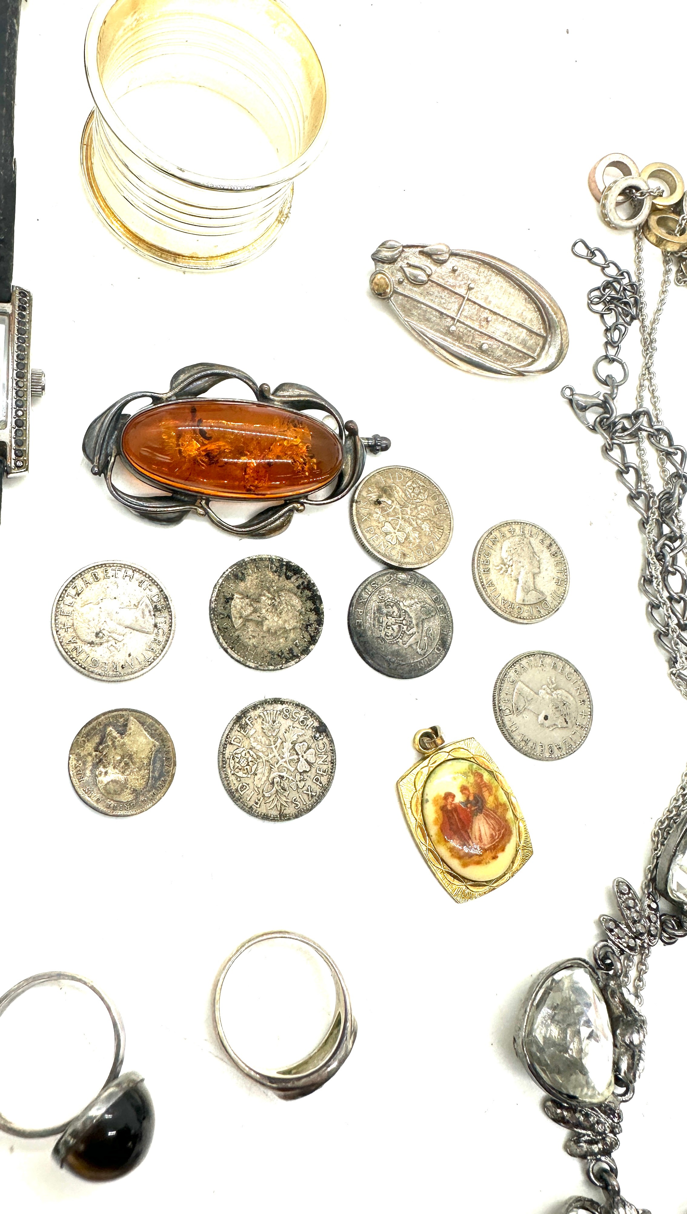Selection of assorted costume, silver and amber jewellery - Image 3 of 7