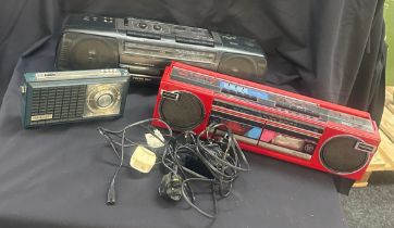 Selection of vintage radio/cassette player to include Panasonic etc - untested