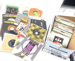 Selection of singles to include Michael Jackson, Bananarama etc