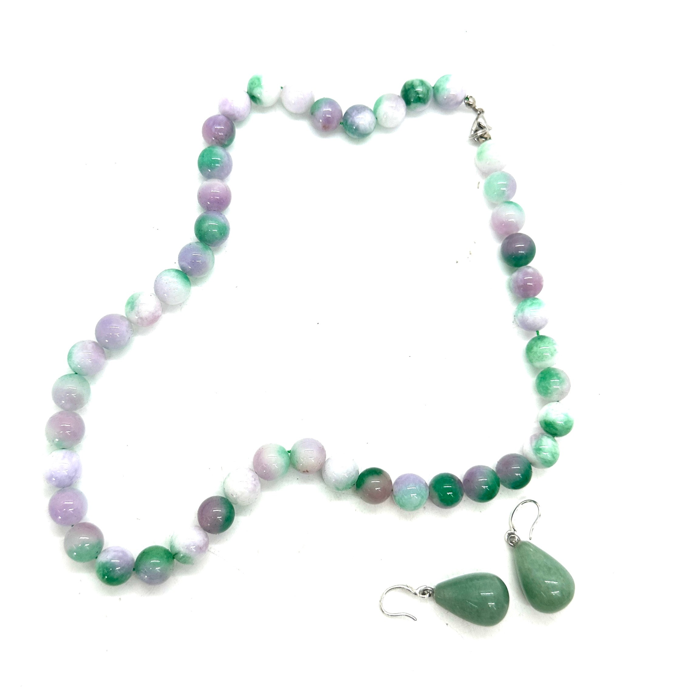 Lavender jade necklace and 925 earrings