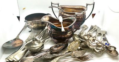 Selection of silver plated items to include cutlery, bowl, jug etc