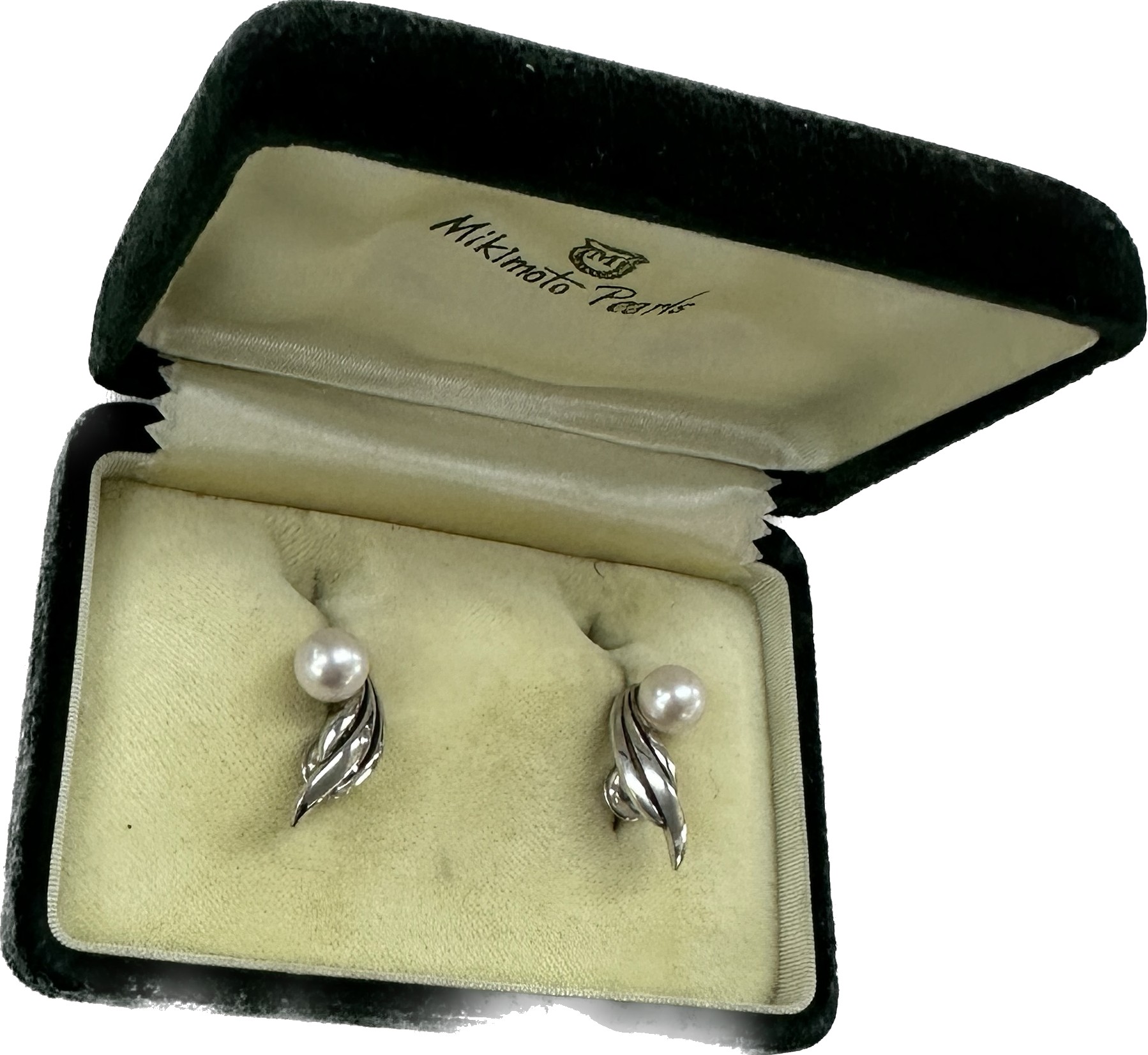 Vintage sterling silver Mikimoto pearl earrings in original box