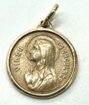 10k gold religious pendant, approximate weight 1.9g