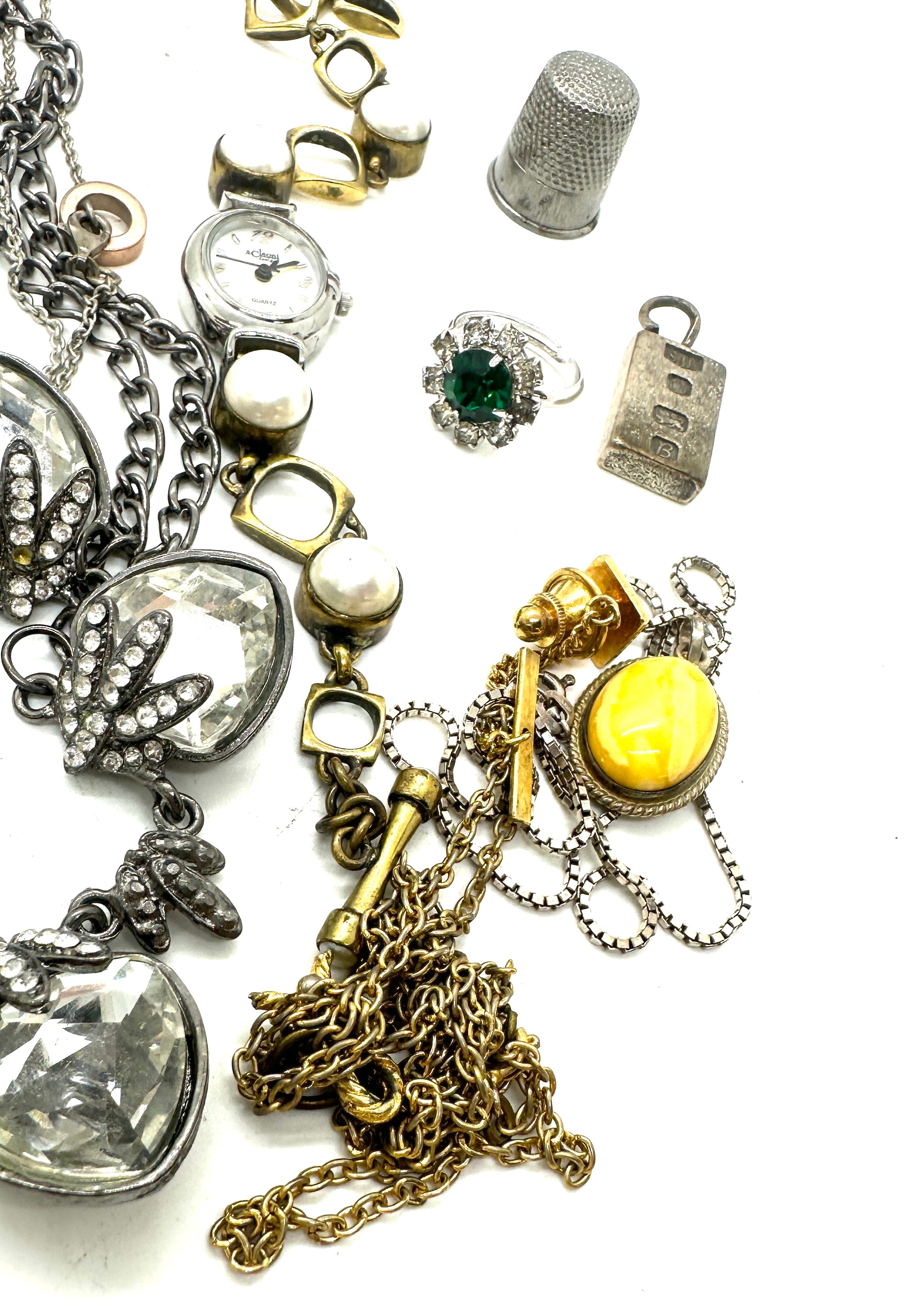 Selection of assorted costume, silver and amber jewellery - Image 6 of 7