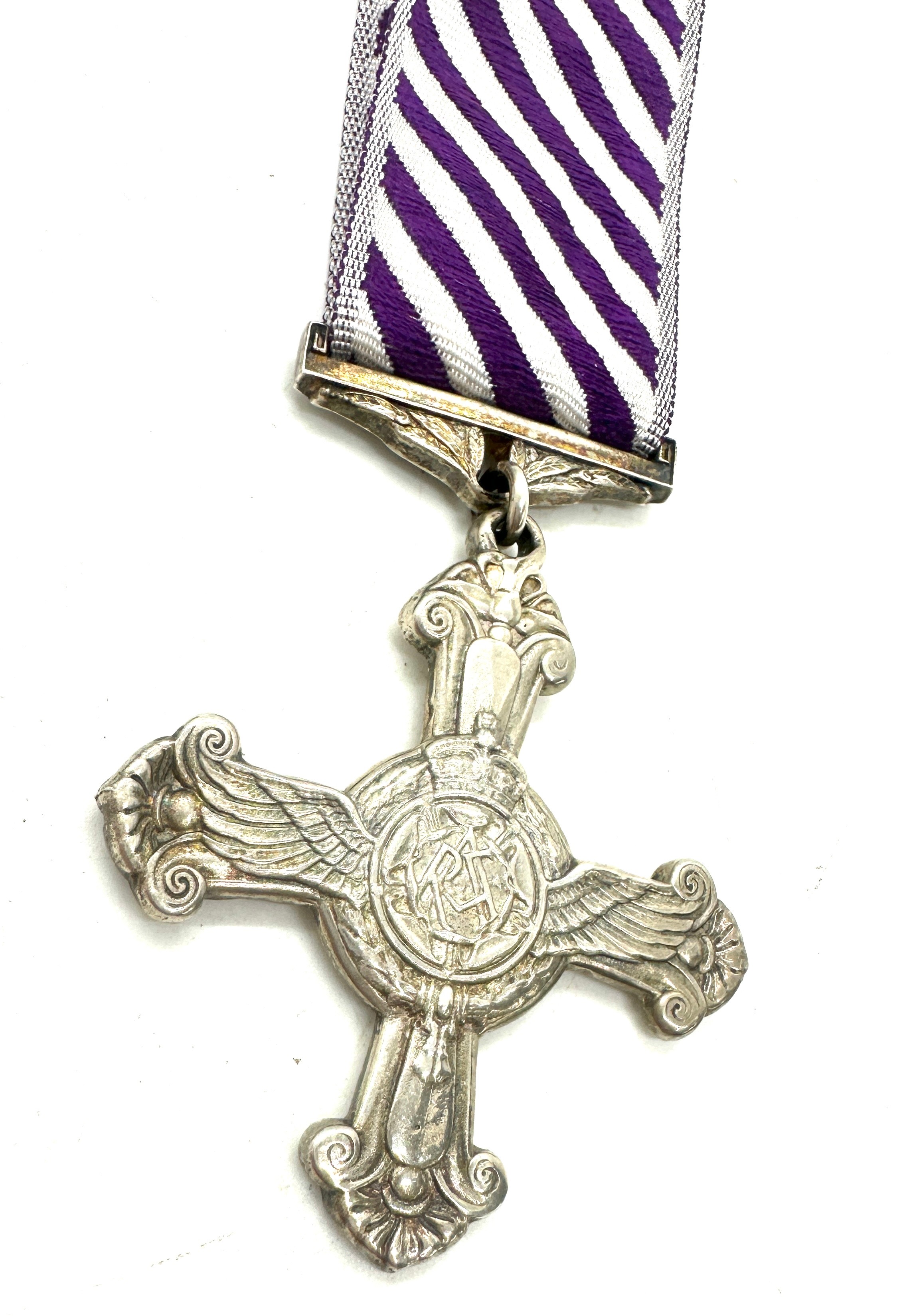 Replica of a 1918 Silver flying cross medal in original box - Image 3 of 4