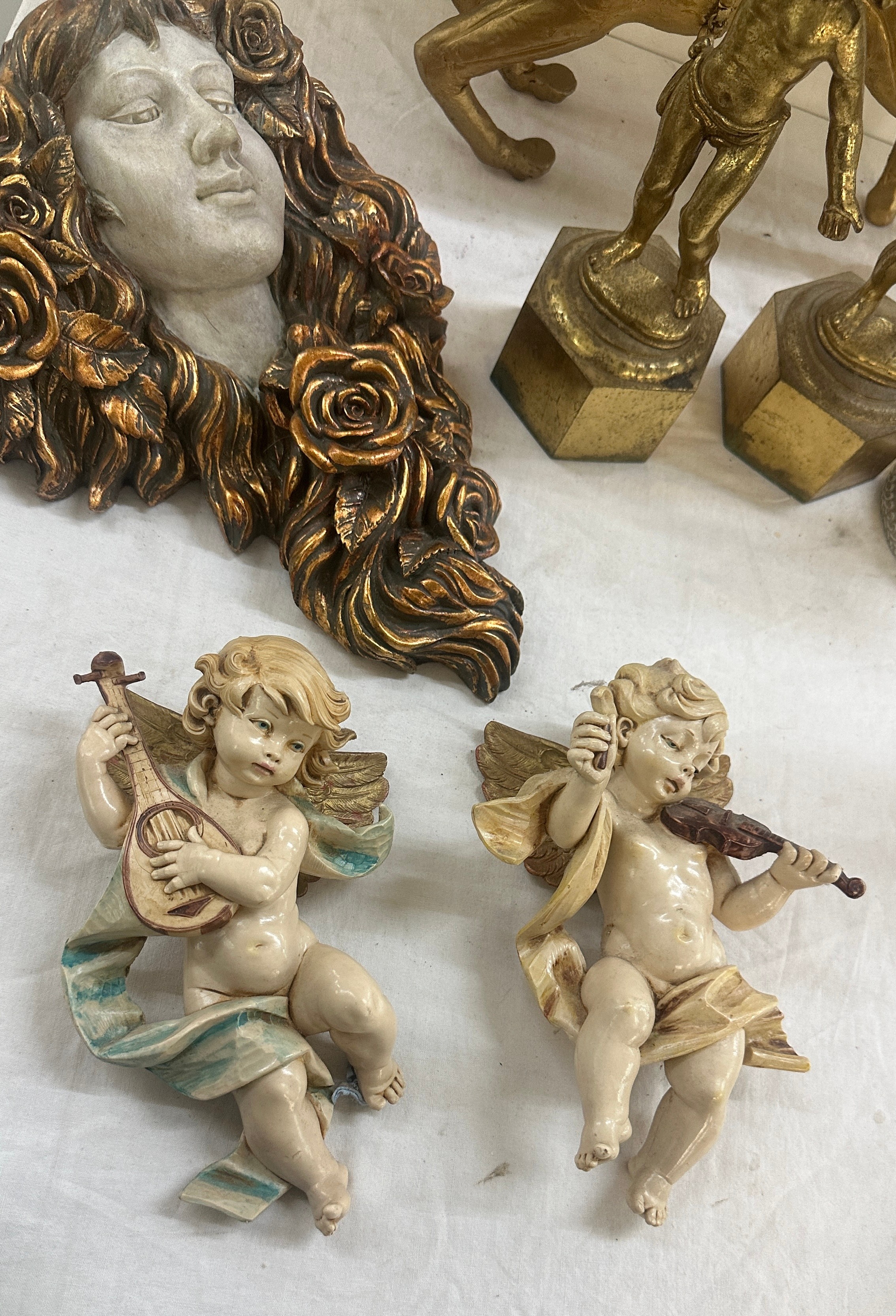 Pair metal cherub candle sticks, Pair resin cherub candle sticks, resin cherub ornaments, wall - Image 3 of 5