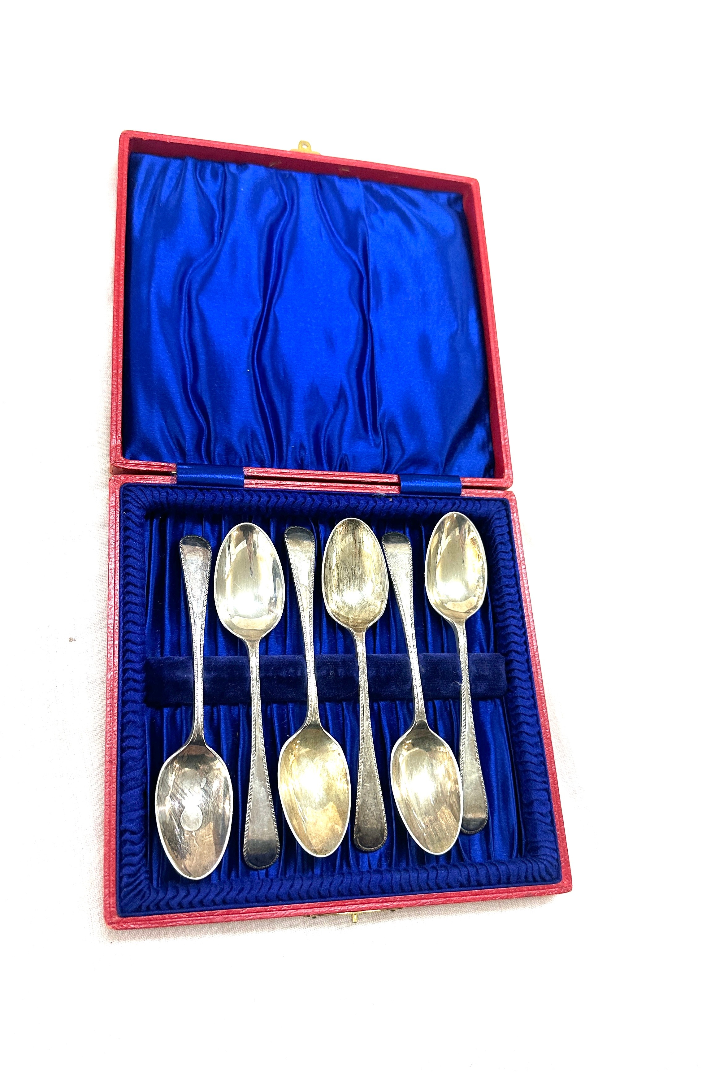 Cased set of silver tea spoons, Chester 1922 , Barker bros Birmingham + London 110grams in total