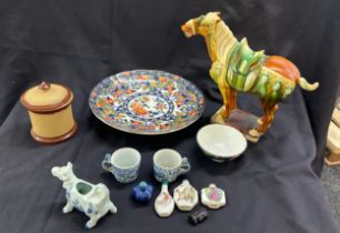 Selection of miscellaneous includes plates etc