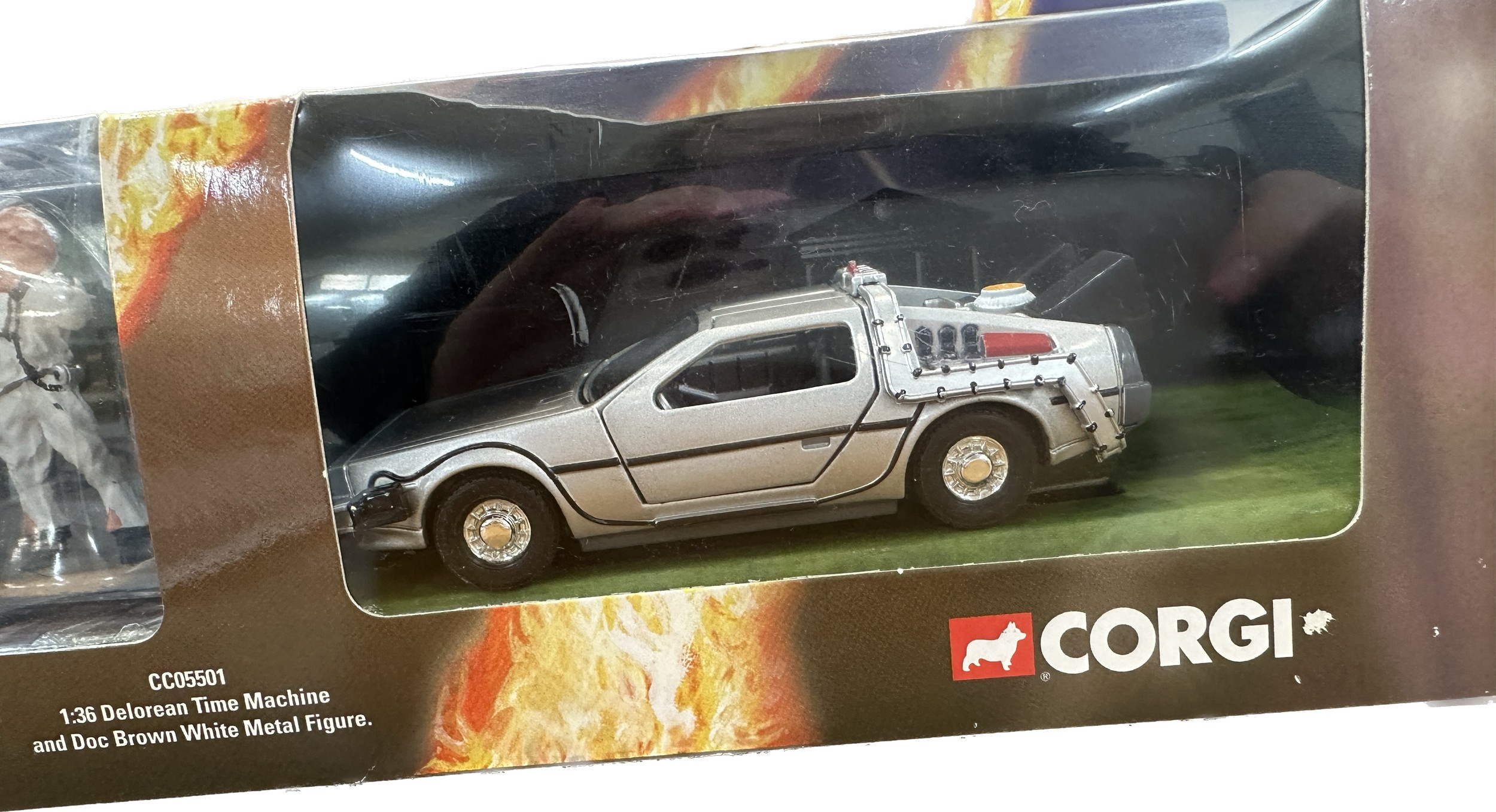 Back To The Future Corgi CC05501 1:36 Delorean Time Machine And Doc Brown Figure - Image 2 of 3