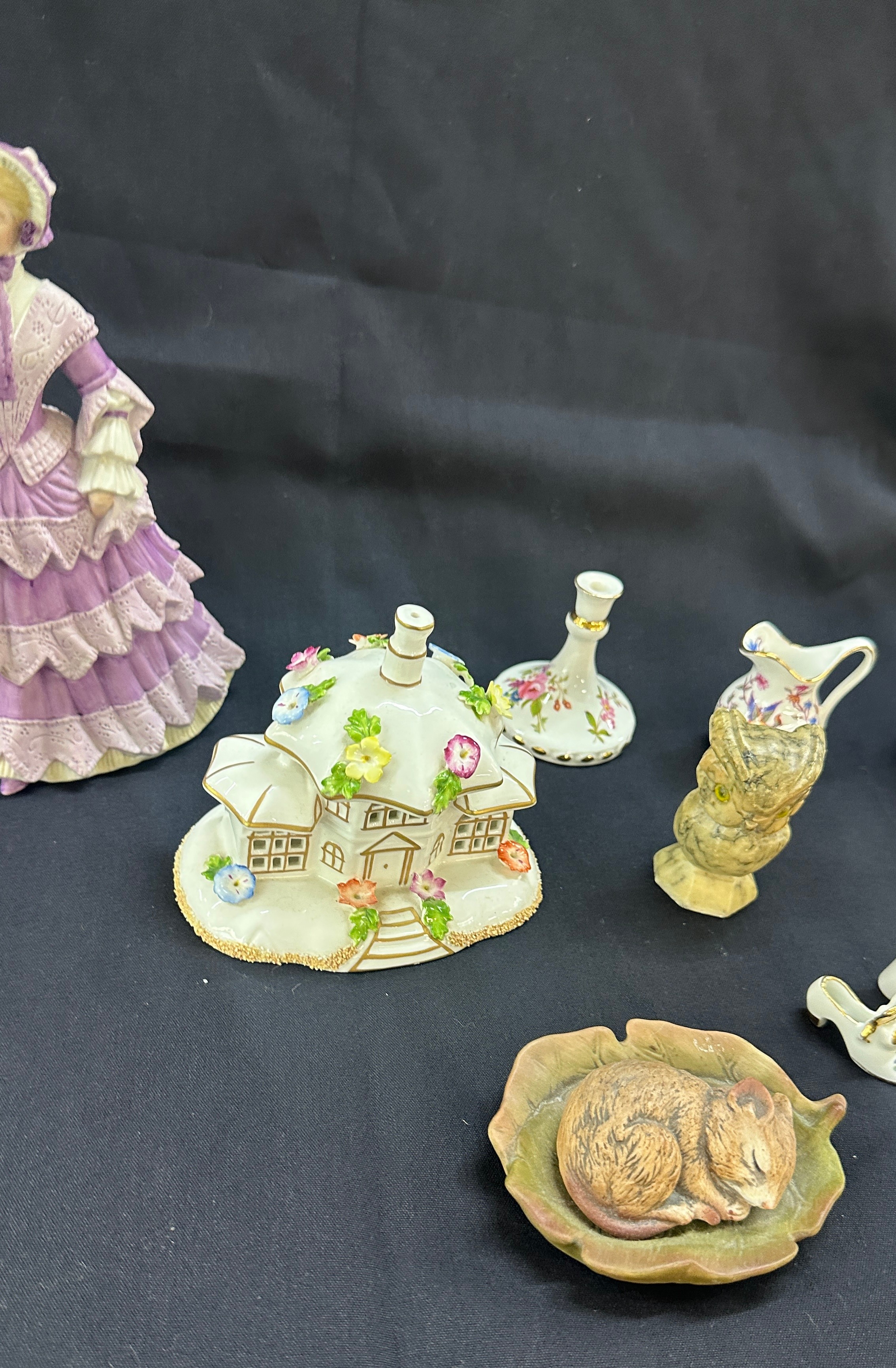 Selection of Hammersley miniature china pieces to include cup, saucer etc, Parasol house by - Bild 3 aus 5