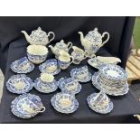 Quantity of blue and white part dinner, coffee and tea services - A/F