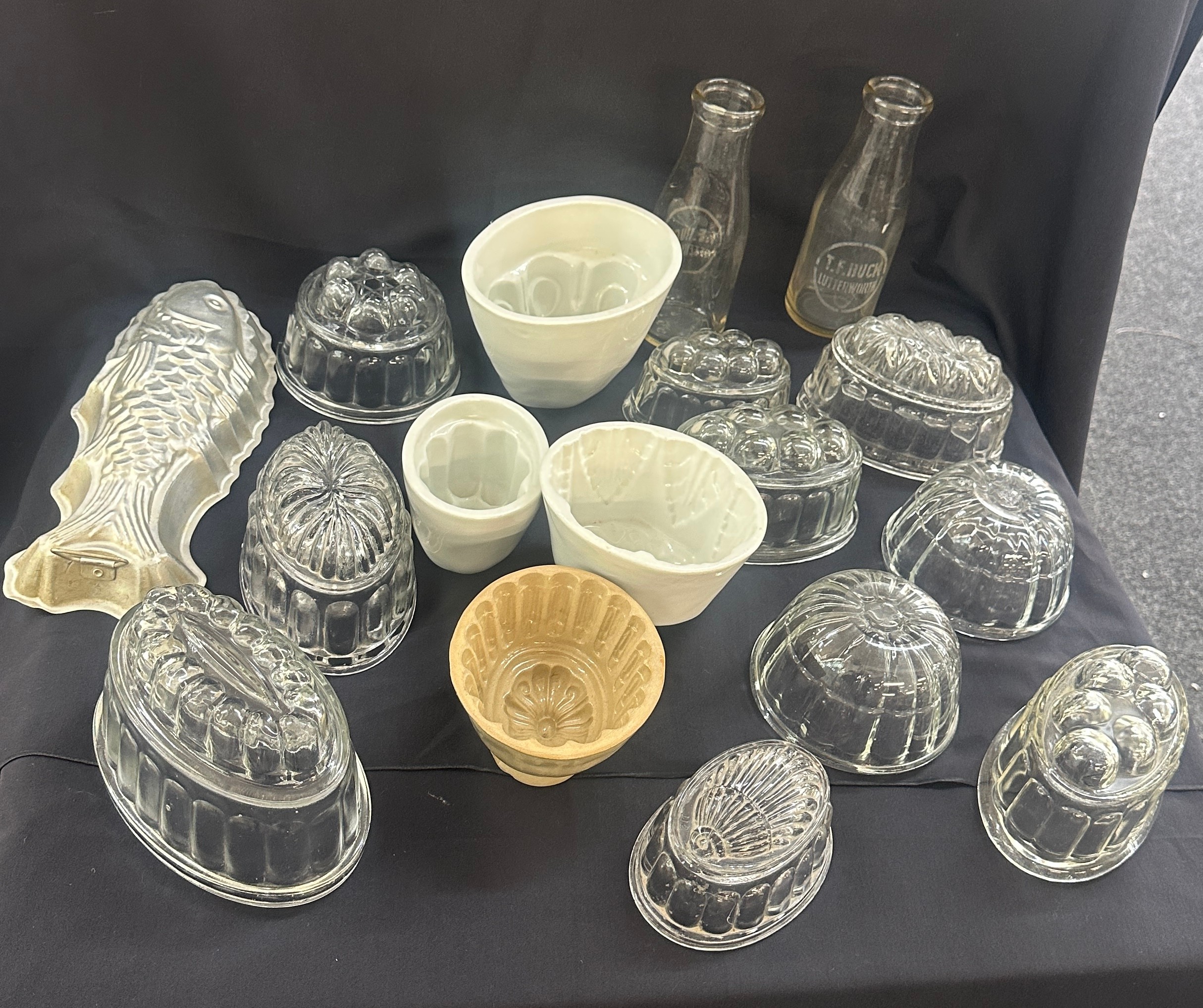 Selection of glass and porcelain jelly moulds to include pyrex etc