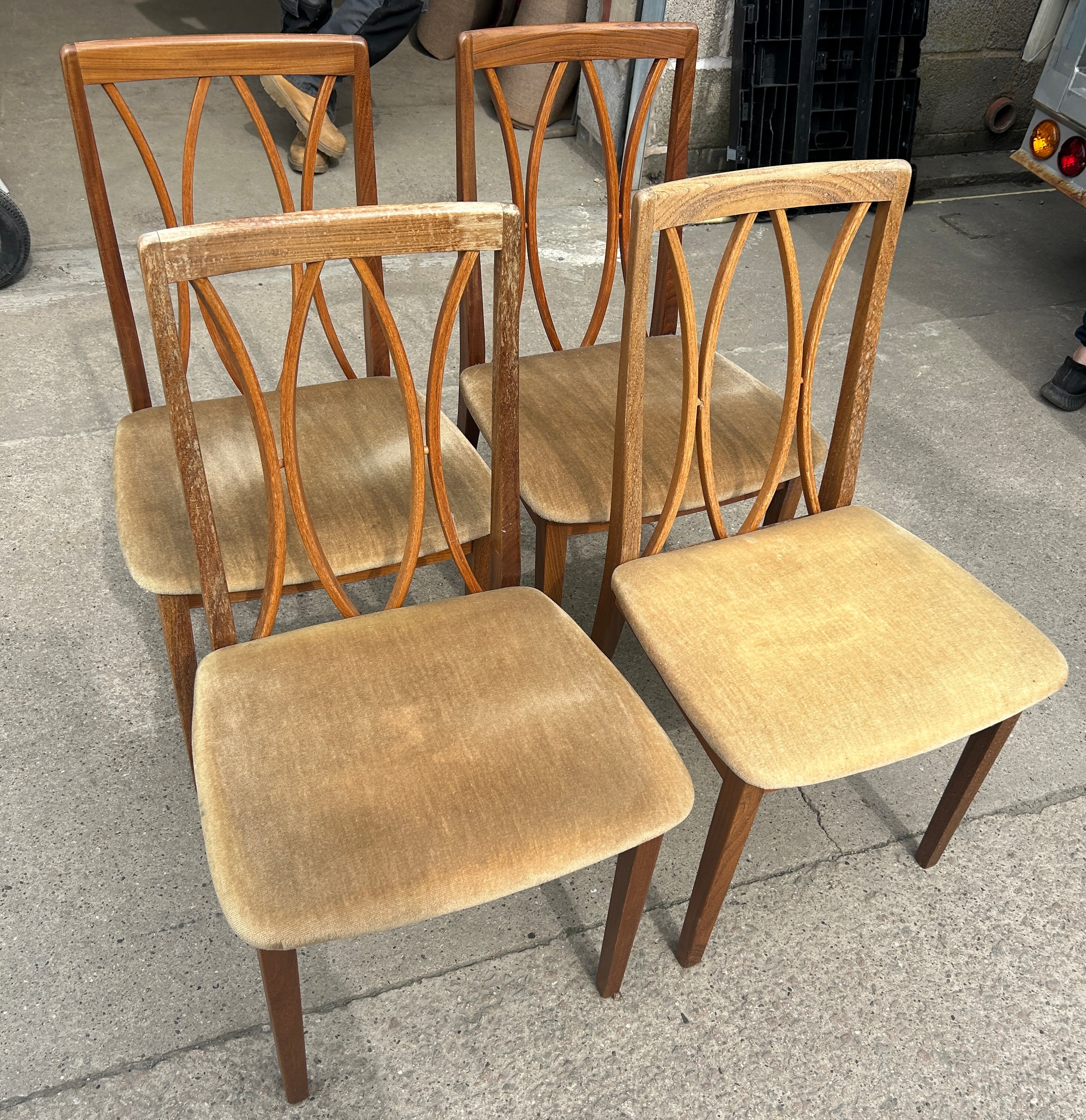 Set of four G plan chairs - Image 3 of 4