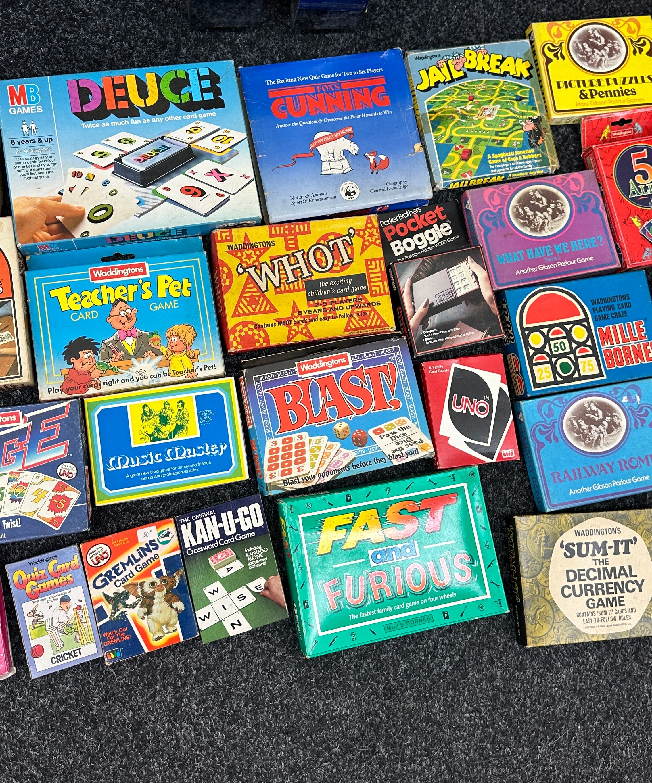 32 vintage indoor parlour board games, chad valley, pepys etc - Image 3 of 4