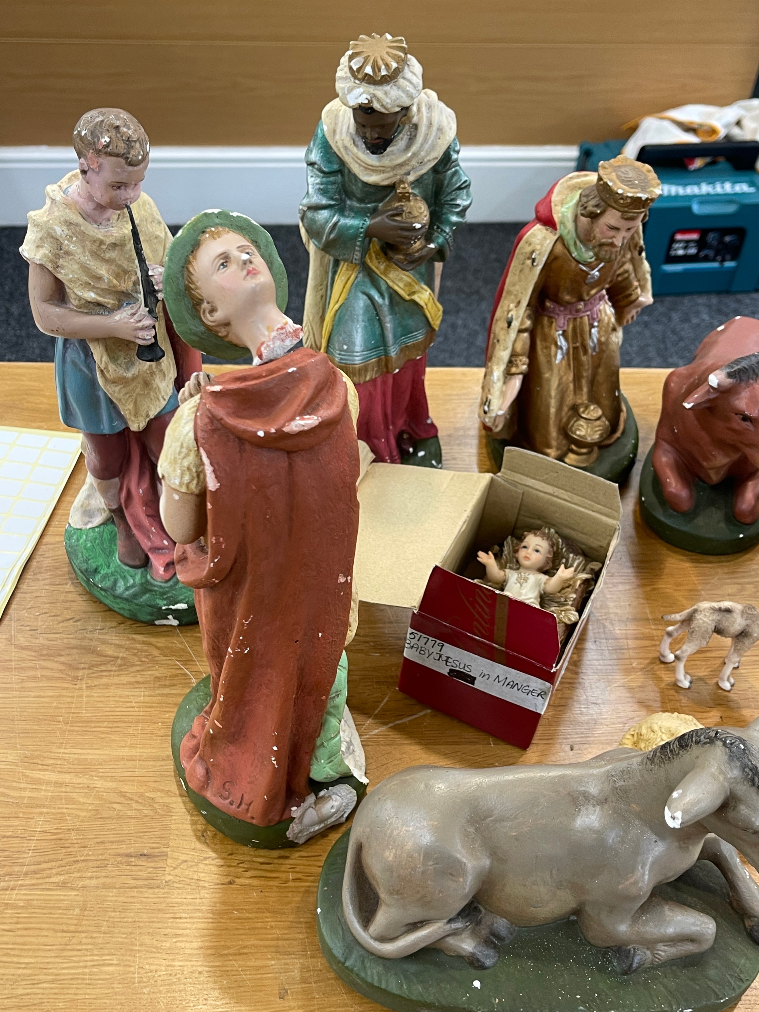 Selection of religious scene figures - Image 2 of 6