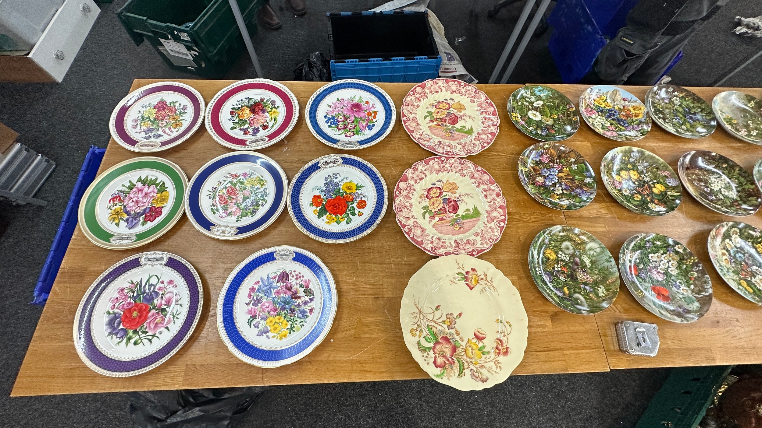 Large selection of assorted collectors plates - Image 2 of 6