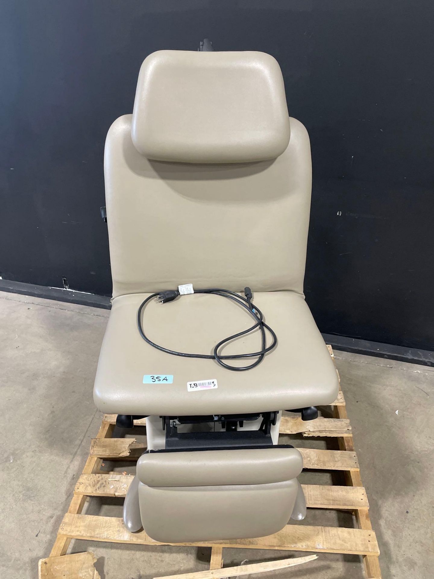 RITTER 230 POWER EXAM CHAIR WITH HAND CONTROL