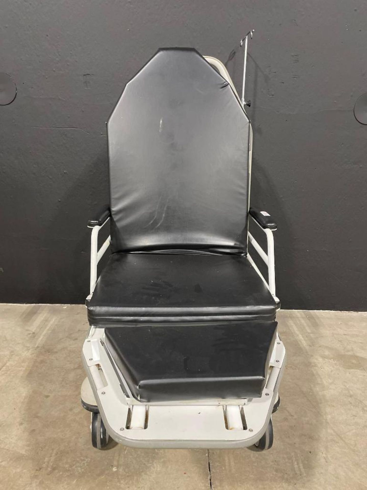 Stryker 5050 STRETCHER CHAIR - Bild 3 aus 4