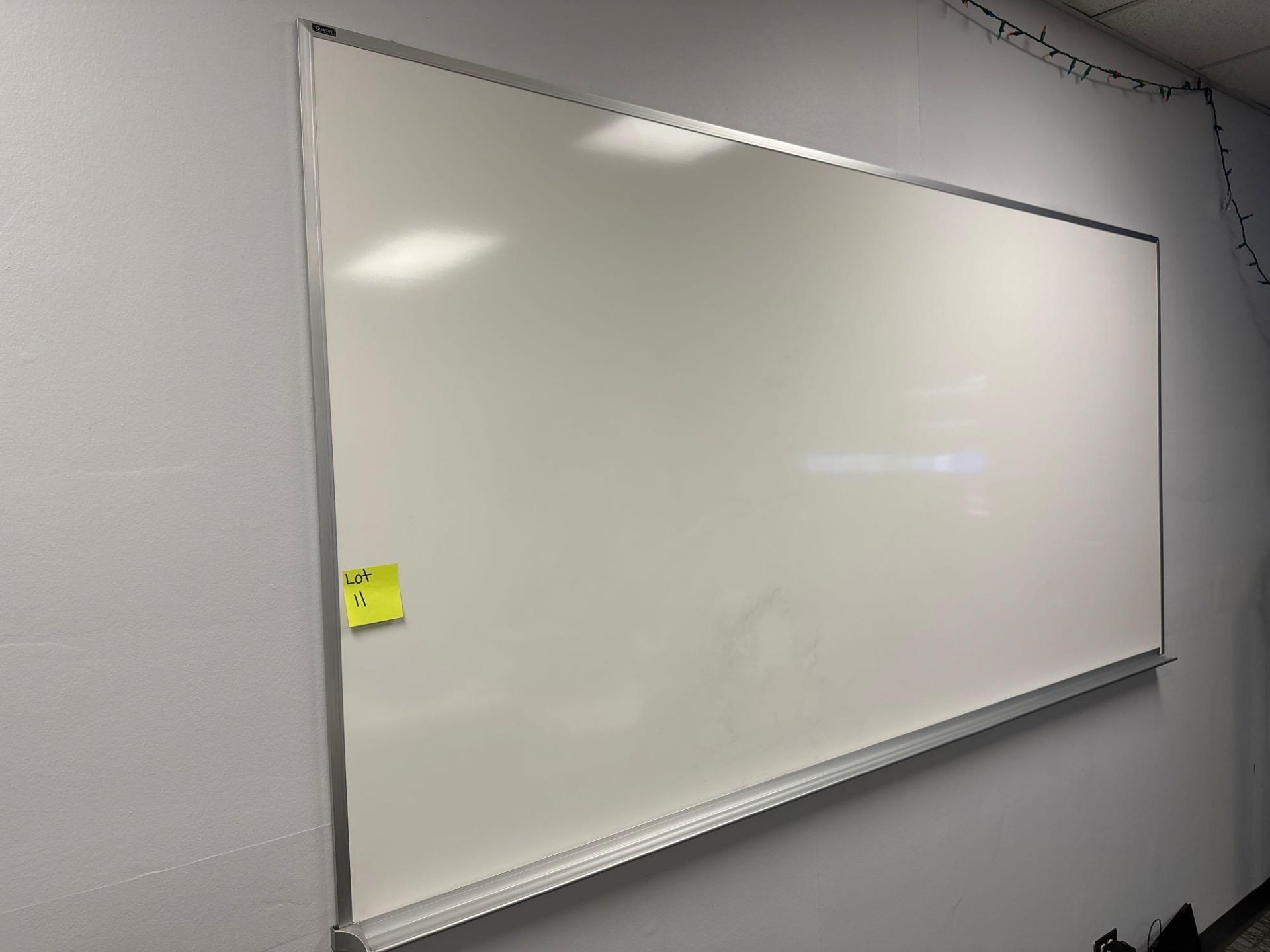 WHITE BOARD 8x4 FT