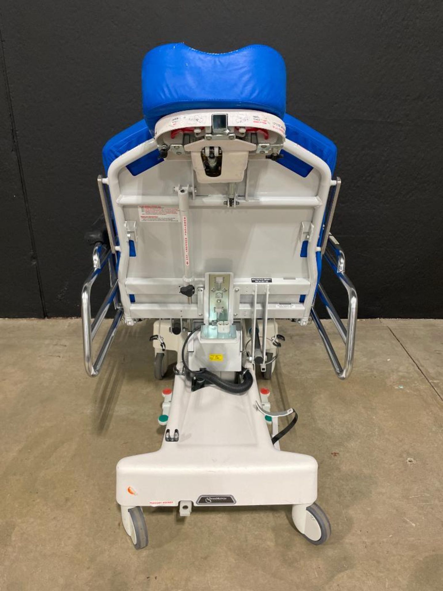 TRANSMOTION MEDICAL TM5X STRETCHER CHAIR - Image 4 of 4
