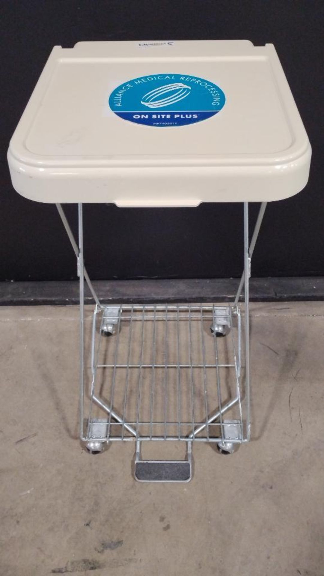 LINEN CART