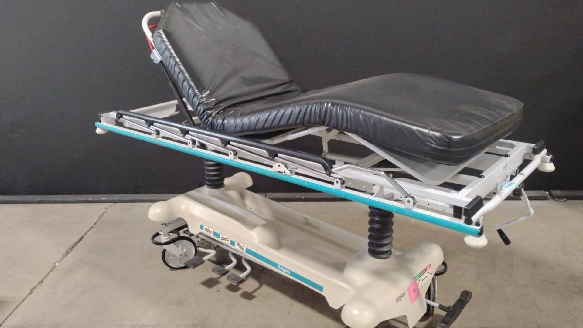 STRYKER 1009 STRETCHER - Image 3 of 4