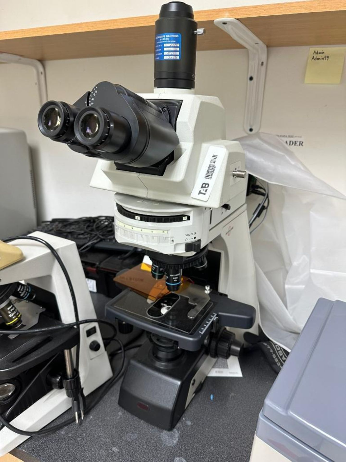 ACCU-SCOPE LAB MICROSCOPE WITH 5 OBJECTIVES